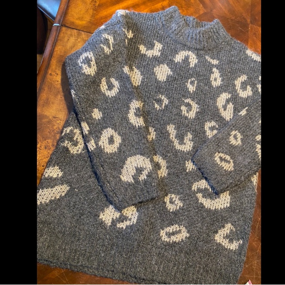 Universal Thread Gray Turtleneck Sweater